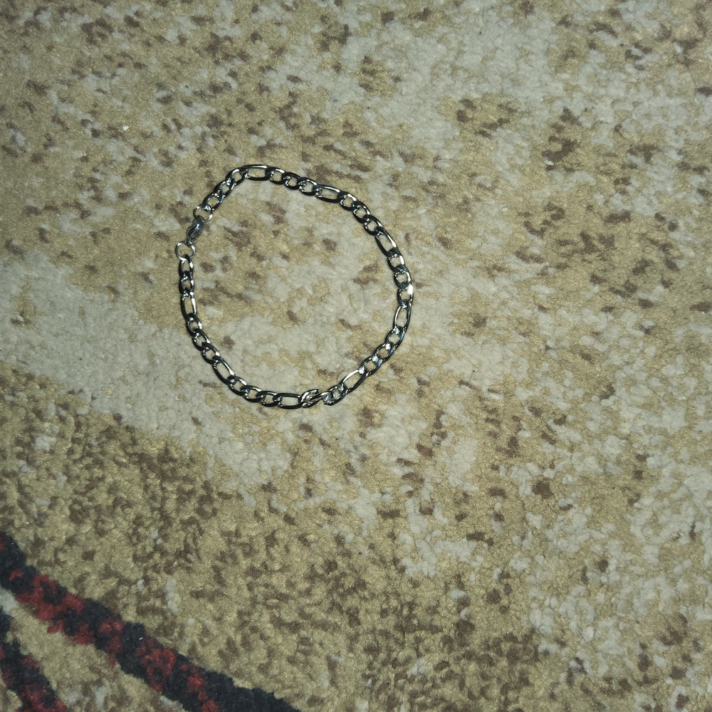 Elegant Silver Chain Bracelet
